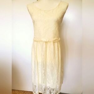 Beautiful ivory lace Sleeveless dress